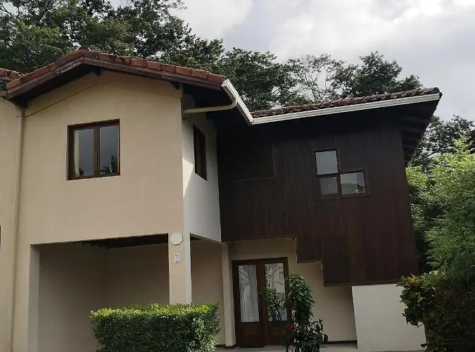 Hermosa Villa *
